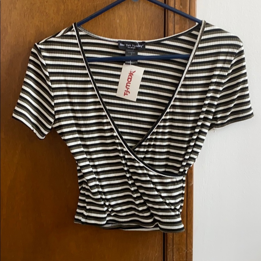 Cross body crop top